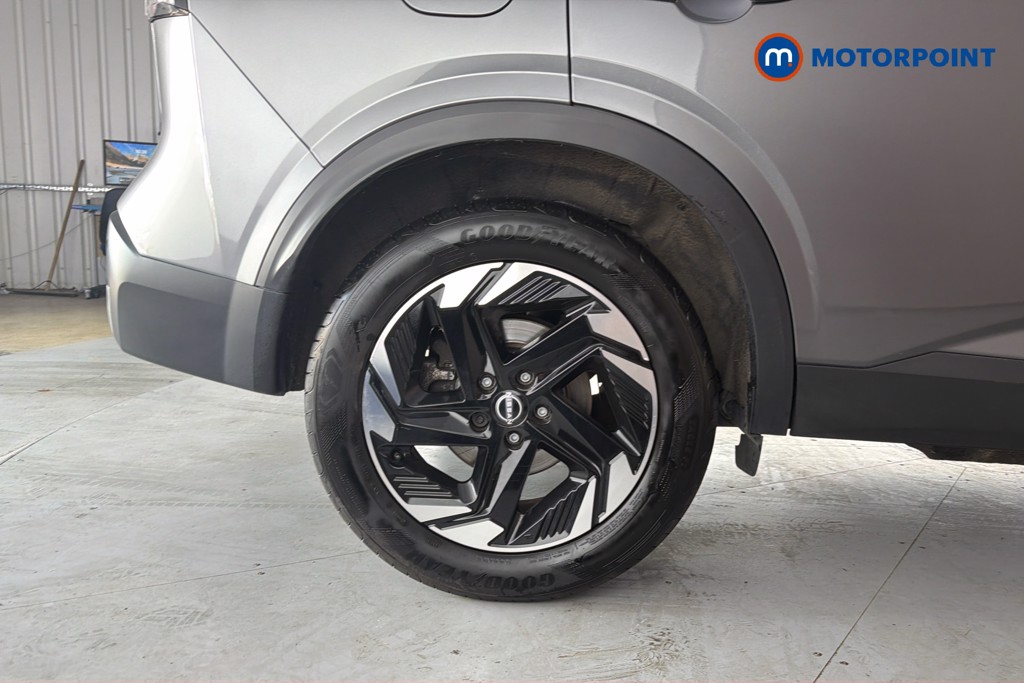 Nissan Qashqai N-Connecta Automatic Petrol SUV - Stock Number (1662857) - 49th supplementary image