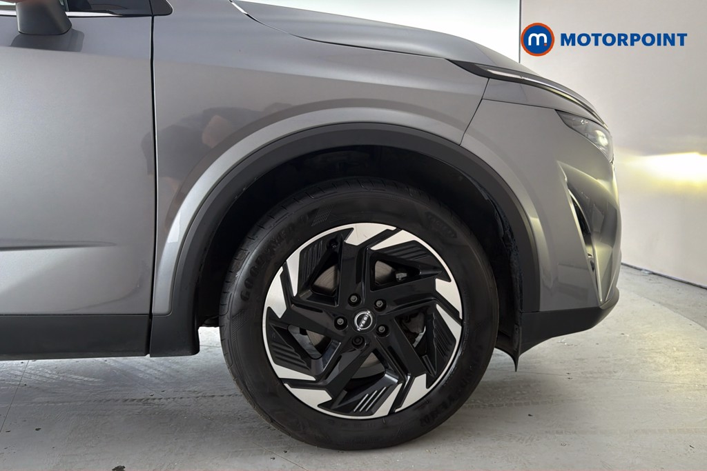 Nissan Qashqai N-Connecta Automatic Petrol SUV - Stock Number (1662857) - 50th supplementary image