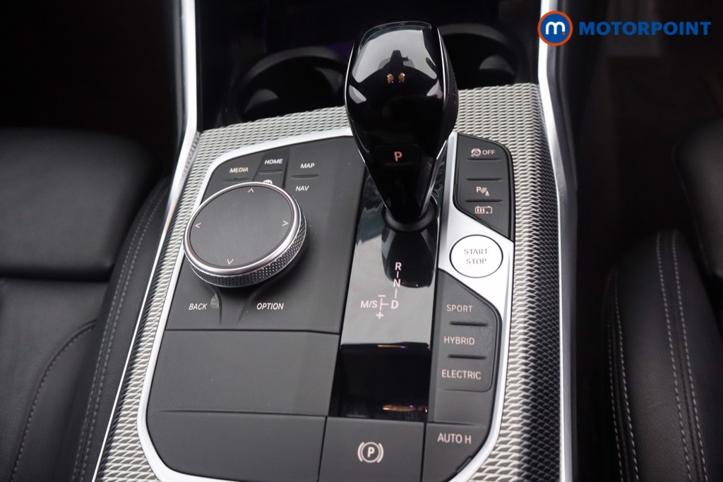 BMW 3 Series M Sport Automatic Petrol Plug-In Hybrid Saloon - Stock Number (1663335) - 19th supplementary image