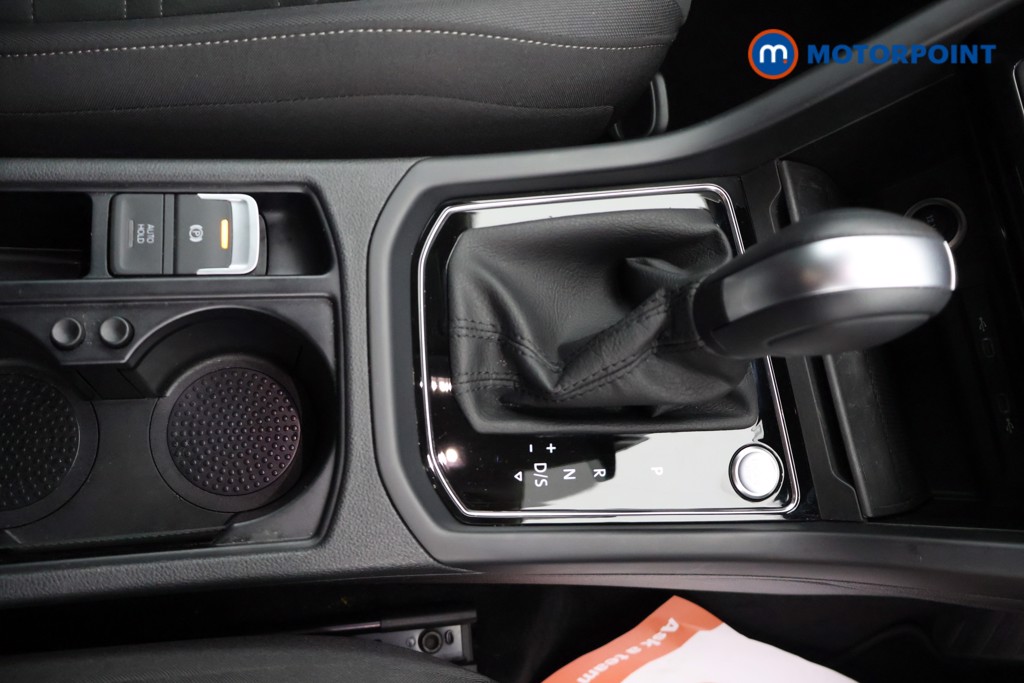 Volkswagen Touran SEL Automatic Petrol People Carrier - Stock Number (1663448) - 11th supplementary image