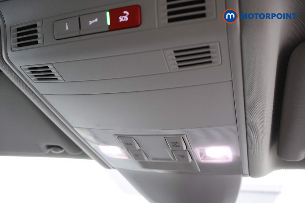 Volkswagen Touran SEL Automatic Petrol People Carrier - Stock Number (1663448) - 12th supplementary image