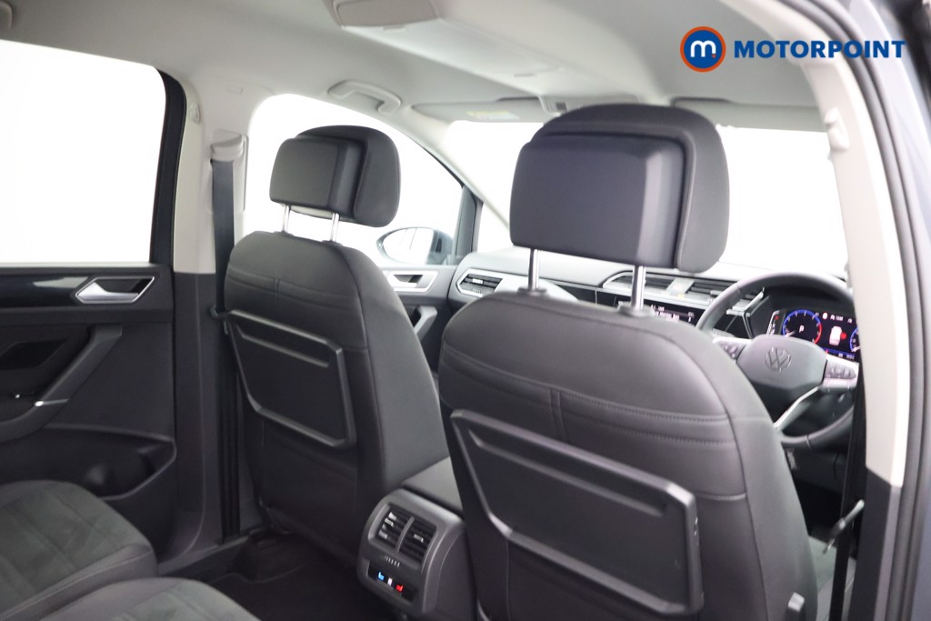 Volkswagen Touran SEL Automatic Petrol People Carrier - Stock Number (1663448) - 19th supplementary image