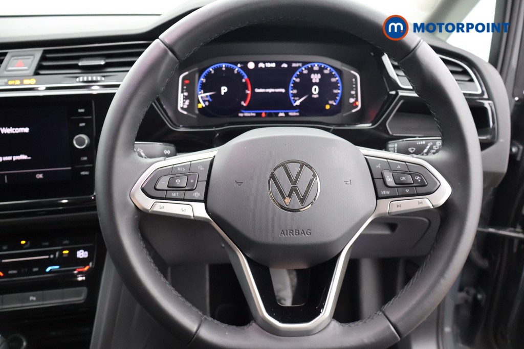 Volkswagen Touran SEL Automatic Petrol People Carrier - Stock Number (1663448) - 1st supplementary image