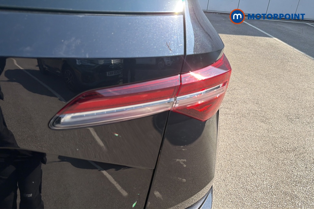 Skoda Karoq Sportline Manual Petrol SUV - Stock Number (1663662) - 36th supplementary image
