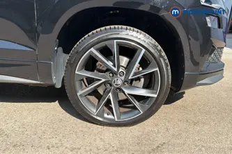 Skoda Karoq Sportline Manual Petrol SUV - Stock Number (1663662) - 47th supplementary image
