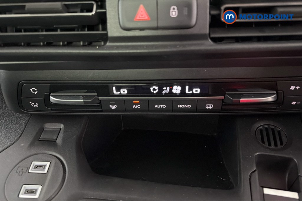 Vauxhall Combo Life Ultimate Automatic Electric People Carrier - Stock Number (1663728) - 12th supplementary image