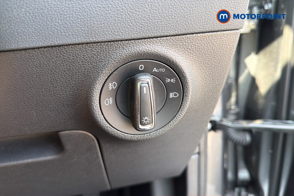 Skoda Karoq Se L Manual Petrol SUV - Stock Number (1663771) - 18th supplementary image