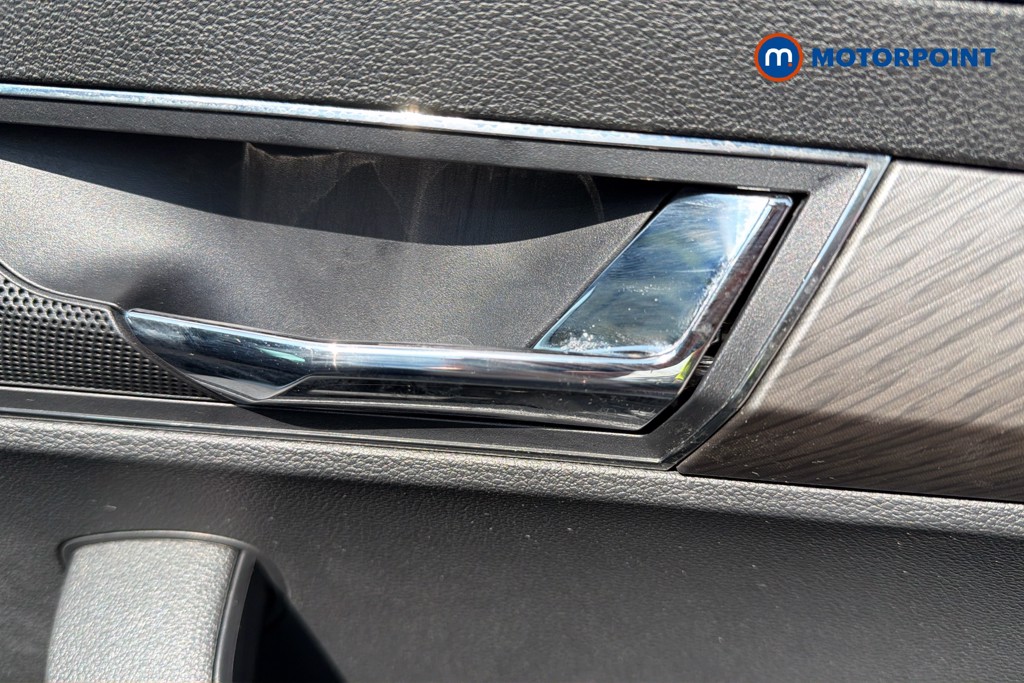 Skoda Karoq Se L Manual Petrol SUV - Stock Number (1663771) - 42nd supplementary image