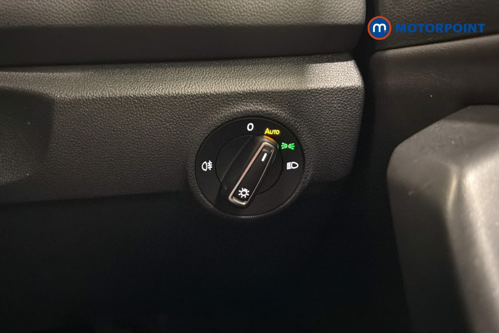 Volkswagen T-Roc R-Line Automatic Diesel SUV - Stock Number (1664263) - 18th supplementary image