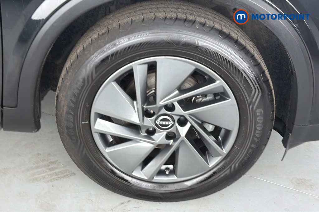 Nissan Qashqai Acenta Premium Manual Petrol SUV - Stock Number (1664310) - 47th supplementary image