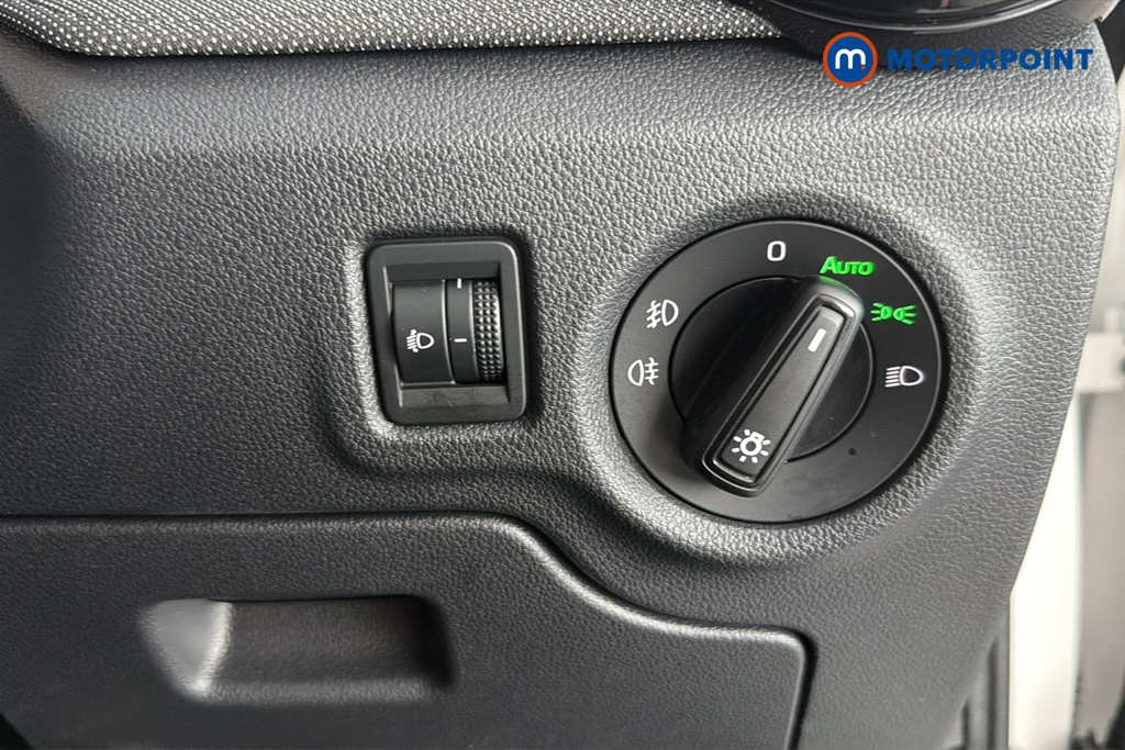 Skoda Fabia Design Edition Manual Petrol Hatchback - Stock Number (1664365) - 11th supplementary image