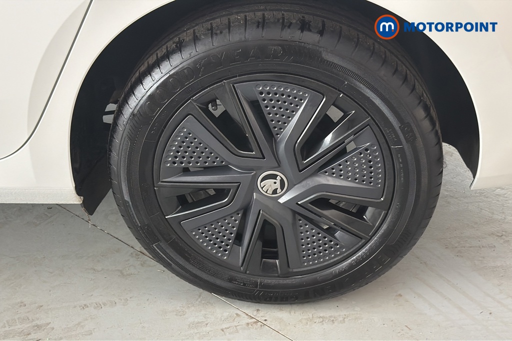 Skoda Fabia Design Edition Manual Petrol Hatchback - Stock Number (1664365) - 45th supplementary image