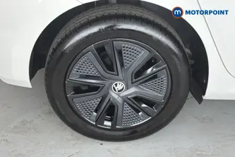 Skoda Fabia Design Edition Manual Petrol Hatchback - Stock Number (1664365) - 46th supplementary image