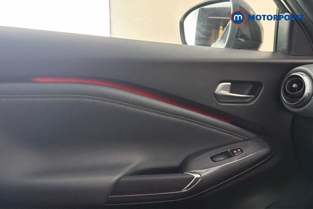 Nissan Juke Tekna Manual Petrol SUV - Stock Number (1664462) - 11th supplementary image
