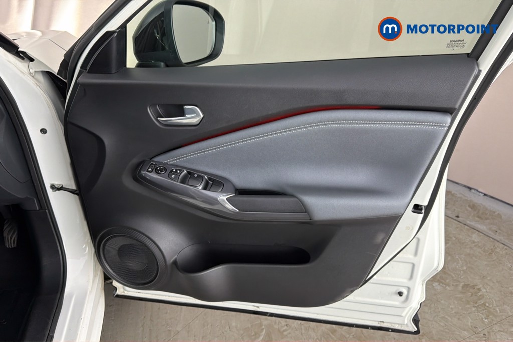 Nissan Juke Tekna Manual Petrol SUV - Stock Number (1664462) - 19th supplementary image
