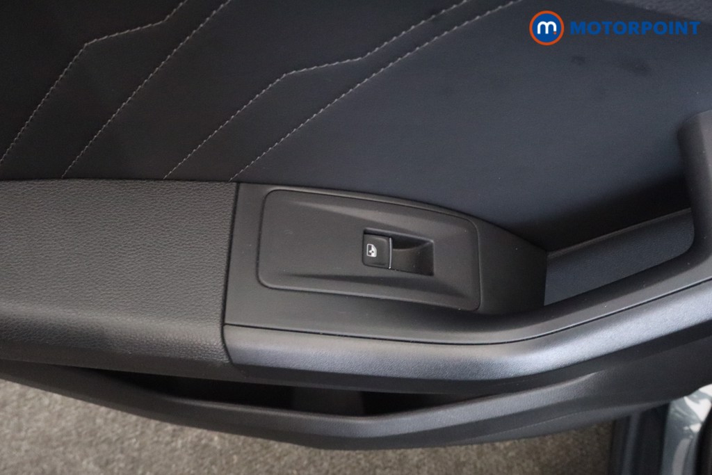 Seat Ateca Fr Sport Manual Petrol SUV - Stock Number (1664865) - 36th supplementary image