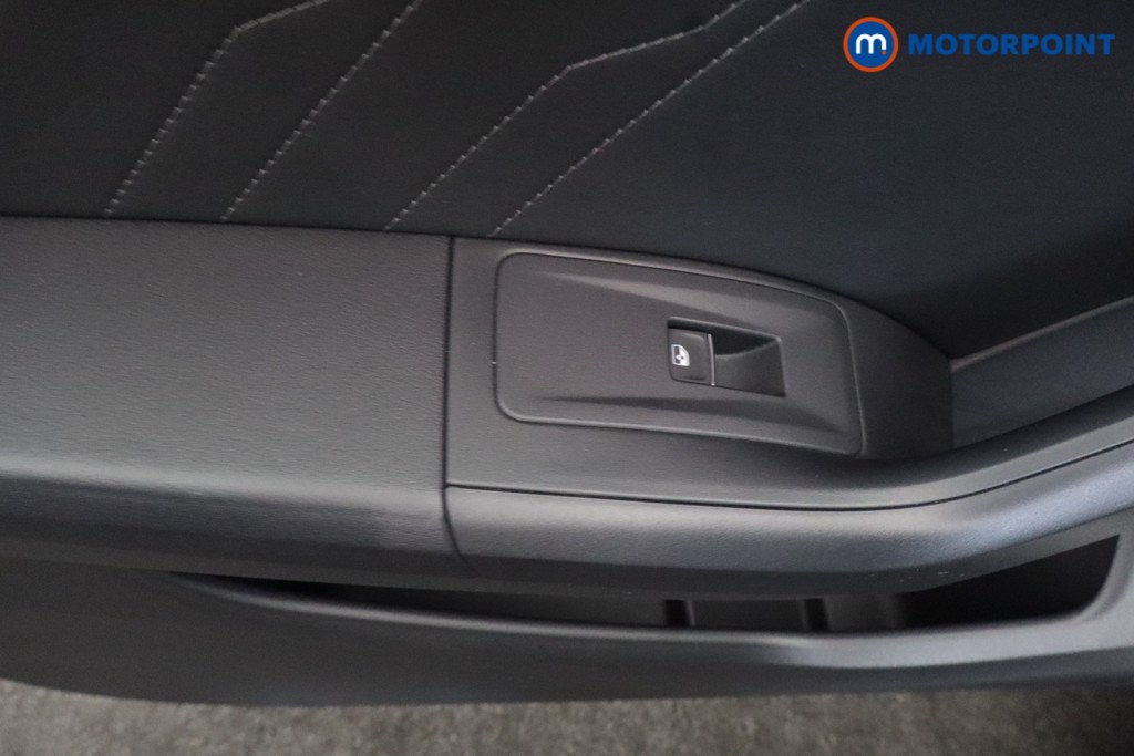 Seat Ateca Fr Sport Manual Petrol SUV - Stock Number (1664865) - 40th supplementary image