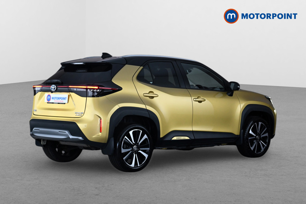 Toyota Yaris Cross Premiere Edition Automatic Petrol-Electric Hybrid Estate - Stock Number (1664960) - Drivers side rear corner