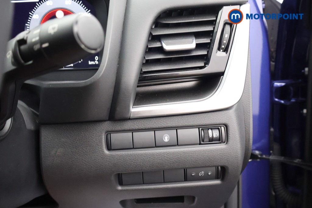 Nissan X-Trail N-Connecta Automatic Petrol-Electric Hybrid SUV - Stock Number (1631284) - 7th supplementary image