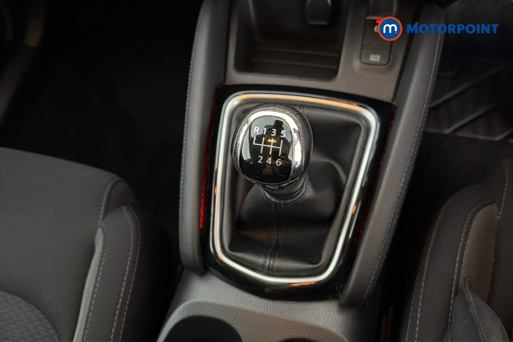 Nissan Qashqai N-Connecta Manual Diesel SUV - Stock Number (1639370) - 15th supplementary image