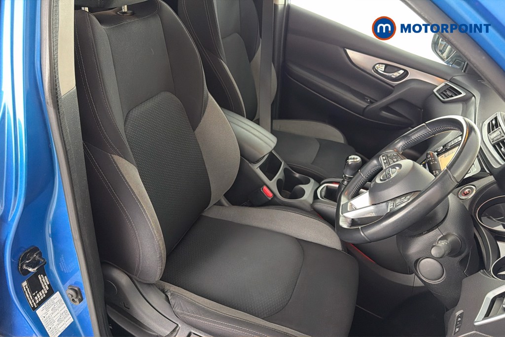 Nissan Qashqai N-Connecta Manual Diesel SUV - Stock Number (1639370) - 22nd supplementary image