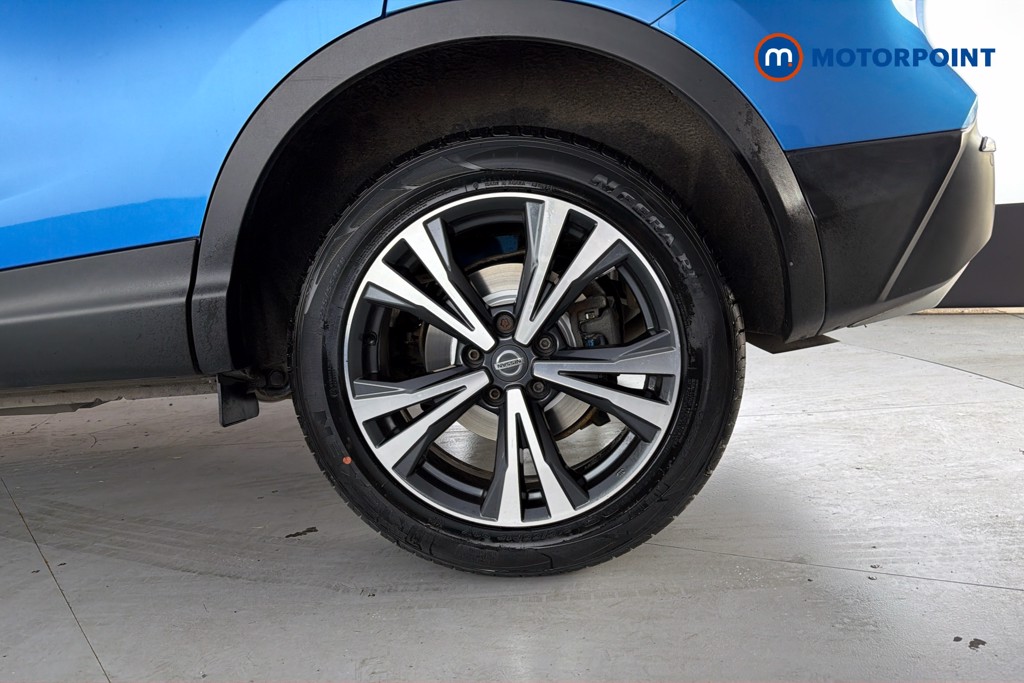 Nissan Qashqai N-Connecta Manual Diesel SUV - Stock Number (1639370) - 48th supplementary image