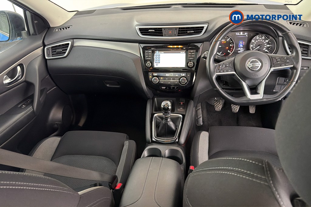 Nissan Qashqai N-Connecta Manual Diesel SUV - Stock Number (1639370) - 1st supplementary image