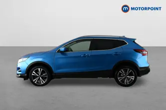 Nissan Qashqai N-Connecta Manual Diesel SUV - Stock Number (1639370) - Passenger side