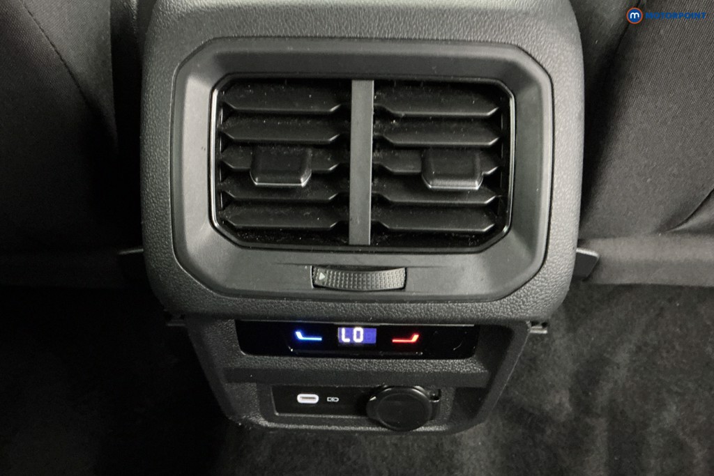 Volkswagen Tiguan Allspace Life Automatic Petrol SUV - Stock Number (1649526) - 10th supplementary image