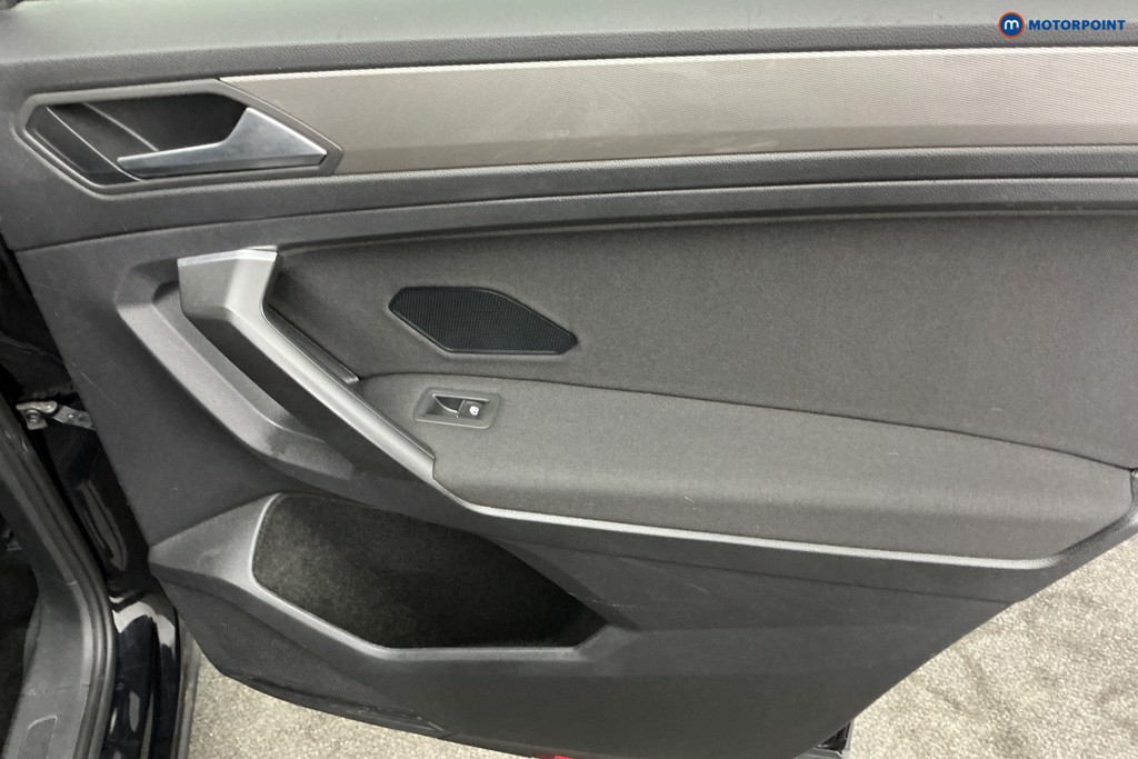 Volkswagen Tiguan Allspace Life Automatic Petrol SUV - Stock Number (1649526) - 26th supplementary image