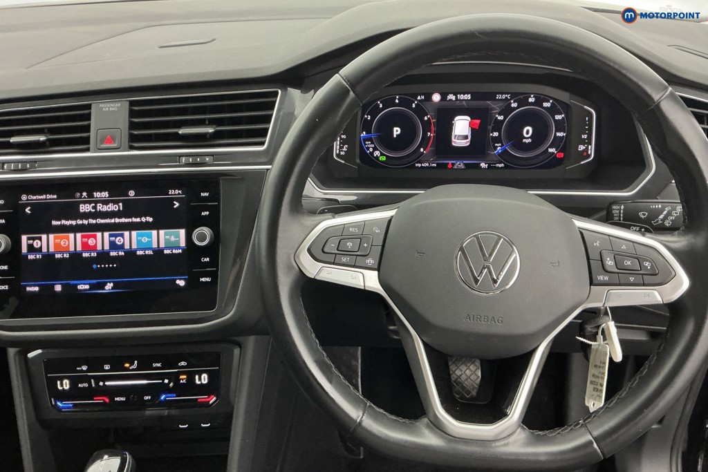 Volkswagen Tiguan Allspace Life Automatic Petrol SUV - Stock Number (1649526) - 1st supplementary image