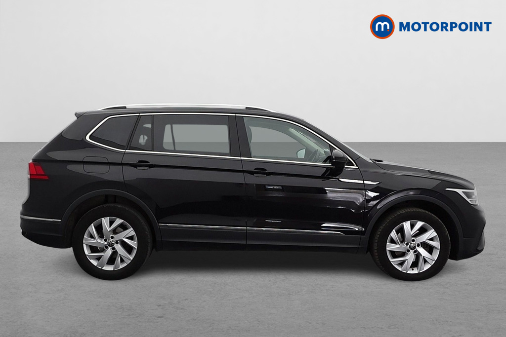 Volkswagen Tiguan Allspace Life Automatic Petrol SUV - Stock Number (1649526) - Drivers side