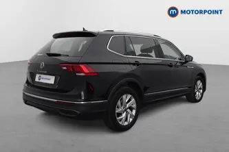Volkswagen Tiguan Allspace Life Automatic Petrol SUV - Stock Number (1649526) - Drivers side rear corner
