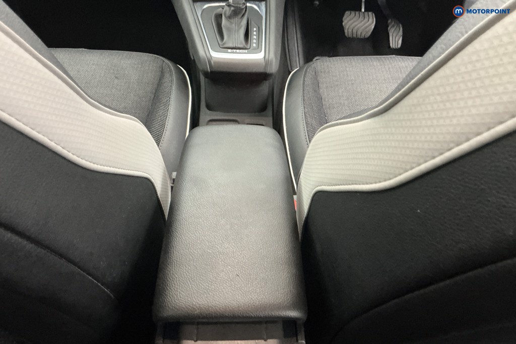 Renault Captur Techno Automatic Petrol-Electric Hybrid SUV - Stock Number (1649659) - 11th supplementary image