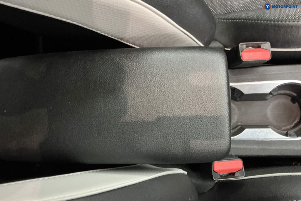Renault Captur Techno Automatic Petrol-Electric Hybrid SUV - Stock Number (1649659) - 13th supplementary image