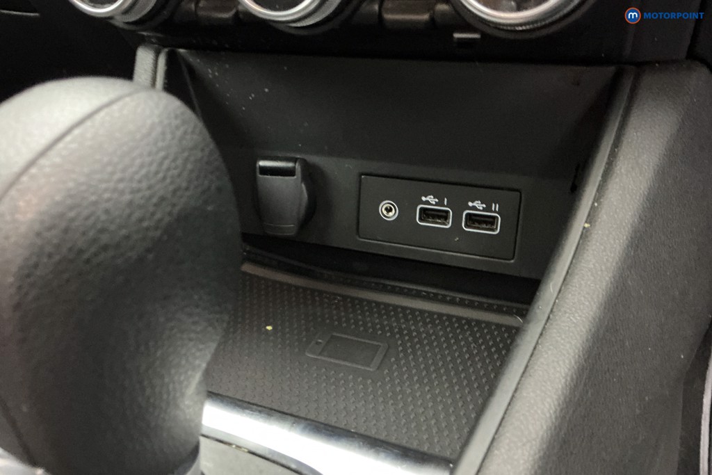 Renault Captur Techno Automatic Petrol-Electric Hybrid SUV - Stock Number (1649659) - 16th supplementary image