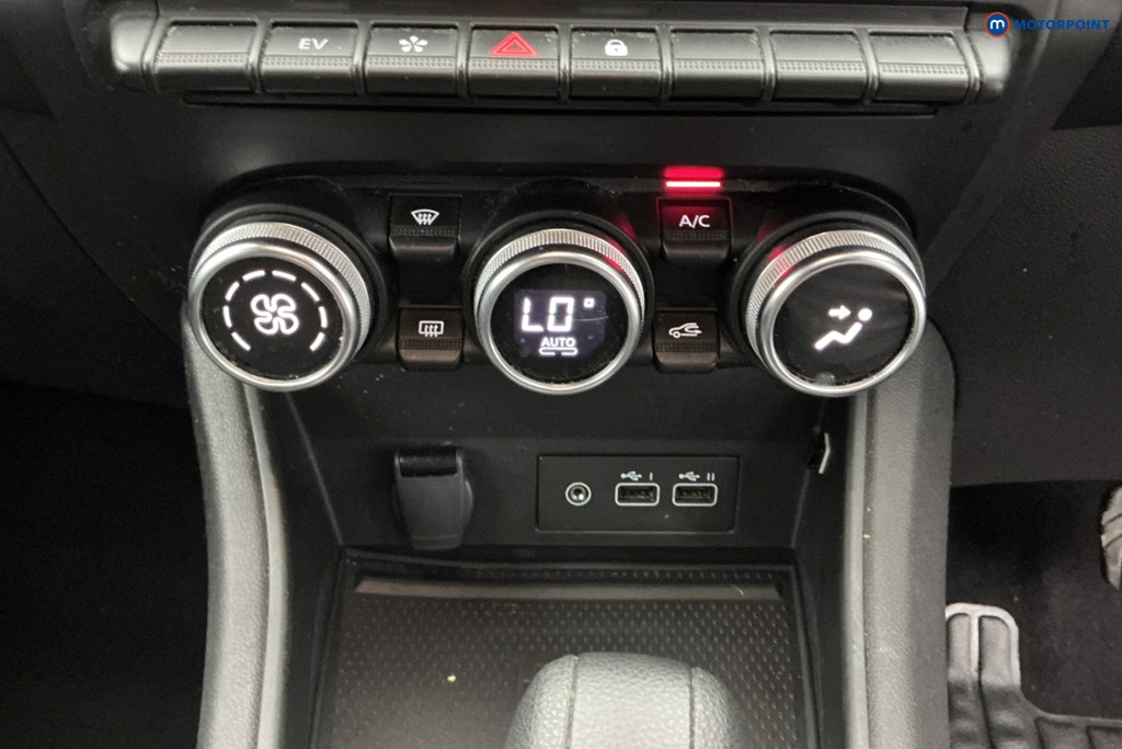 Renault Captur Techno Automatic Petrol-Electric Hybrid SUV - Stock Number (1649659) - 17th supplementary image