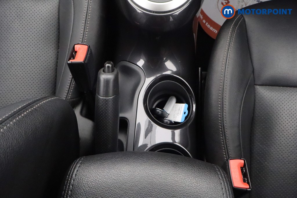 Nissan Juke Tekna Automatic Petrol SUV - Stock Number (1651015) - 6th supplementary image
