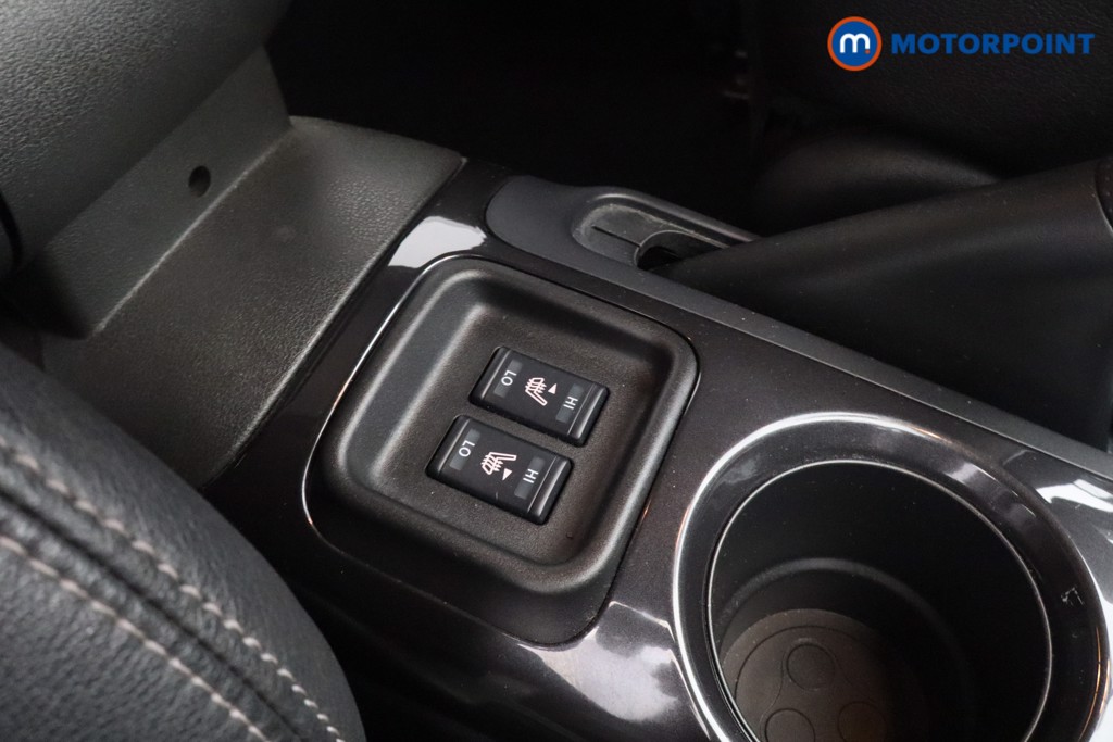 Nissan Juke Tekna Automatic Petrol SUV - Stock Number (1651015) - 14th supplementary image