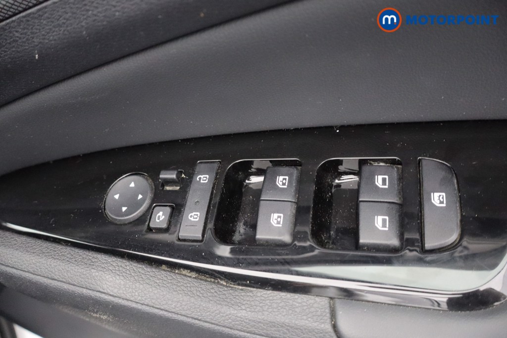 KIA Sportage 4 Automatic Petrol Plug-In Hybrid SUV - Stock Number (1652198) - 12th supplementary image