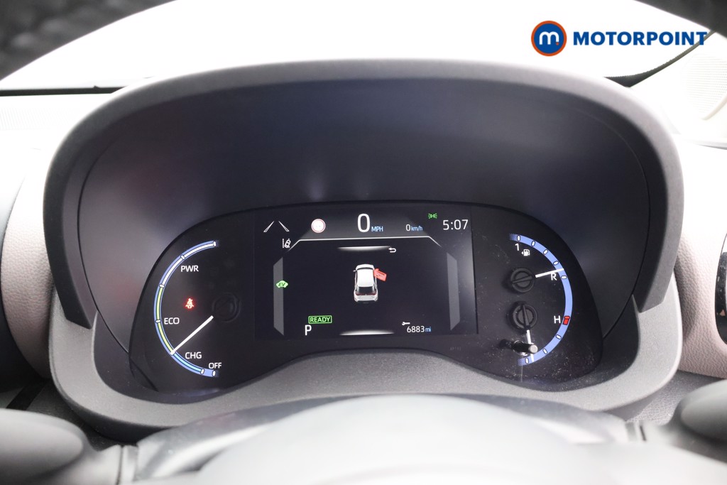 Toyota Yaris Cross Excel Automatic Petrol-Electric Hybrid Estate - Stock Number (1652764) - 4th supplementary image
