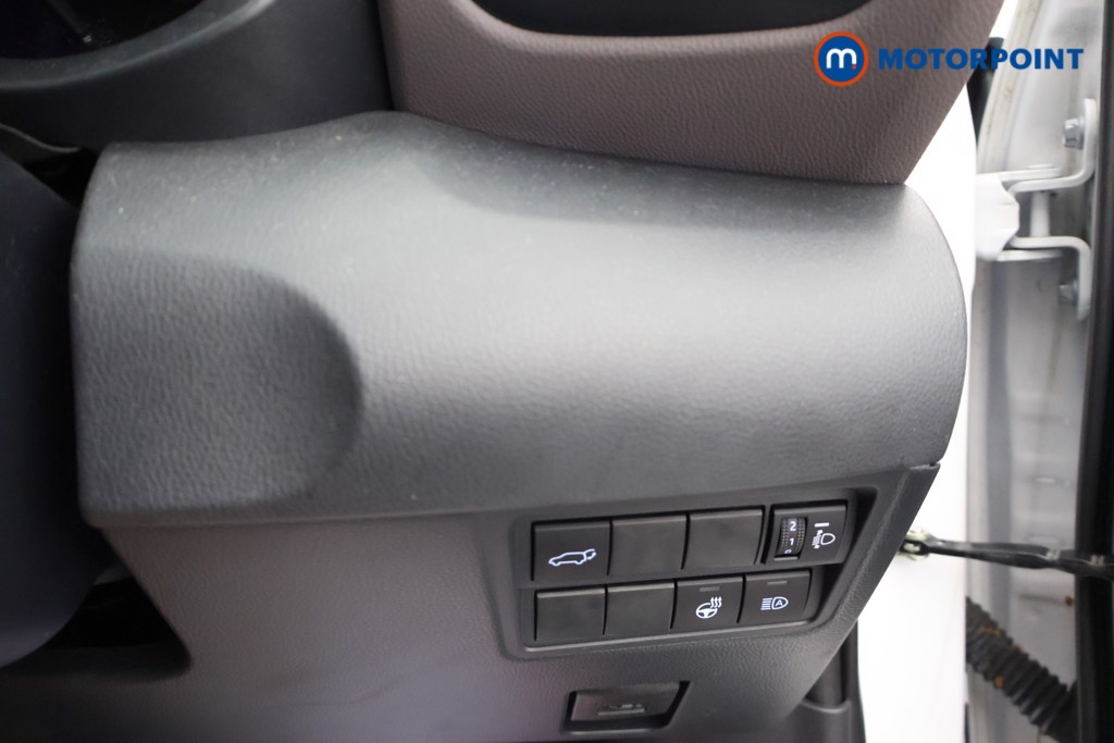 Toyota Yaris Cross Excel Automatic Petrol-Electric Hybrid Estate - Stock Number (1652764) - 7th supplementary image