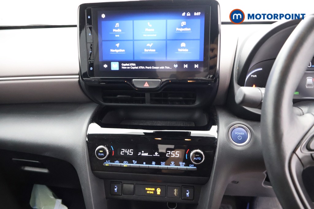 Toyota Yaris Cross Excel Automatic Petrol-Electric Hybrid Estate - Stock Number (1652764) - 8th supplementary image
