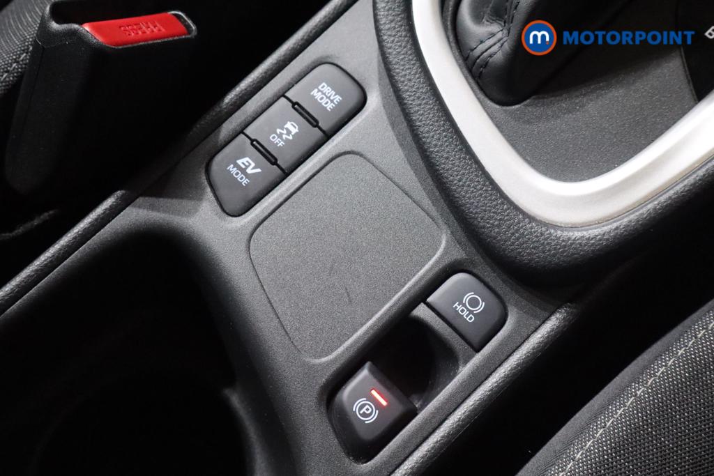 Toyota Yaris Icon Automatic Petrol-Electric Hybrid Hatchback - Stock Number (1654447) - 8th supplementary image