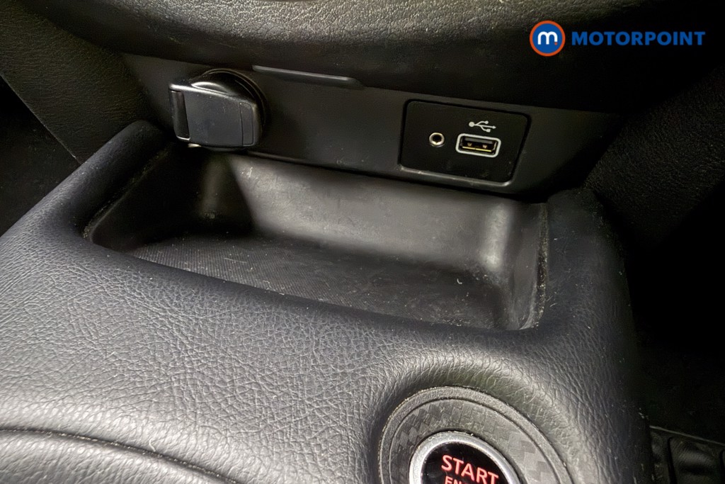 Nissan Juke N-Connecta Automatic Petrol SUV - Stock Number (1655528) - 26th supplementary image