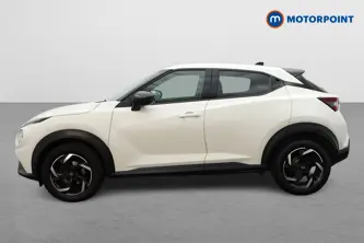 Nissan Juke N-Connecta Automatic Petrol SUV - Stock Number (1655528) - Passenger side
