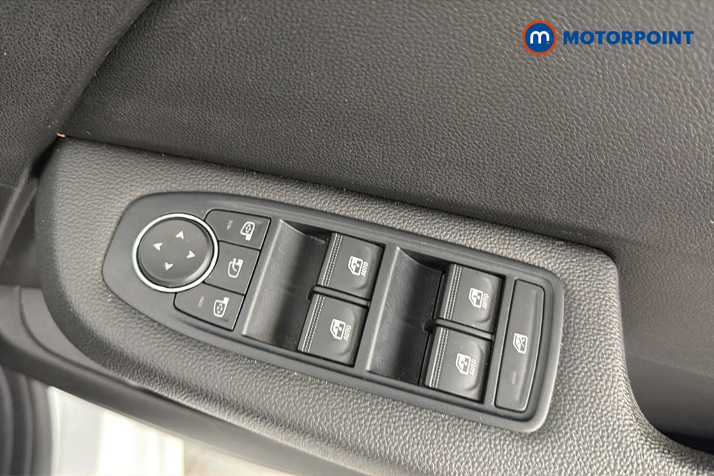 Renault Clio Evolution Manual Petrol Hatchback - Stock Number (1655911) - 19th supplementary image