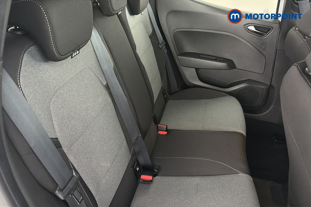Renault Clio Evolution Manual Petrol Hatchback - Stock Number (1655911) - 25th supplementary image
