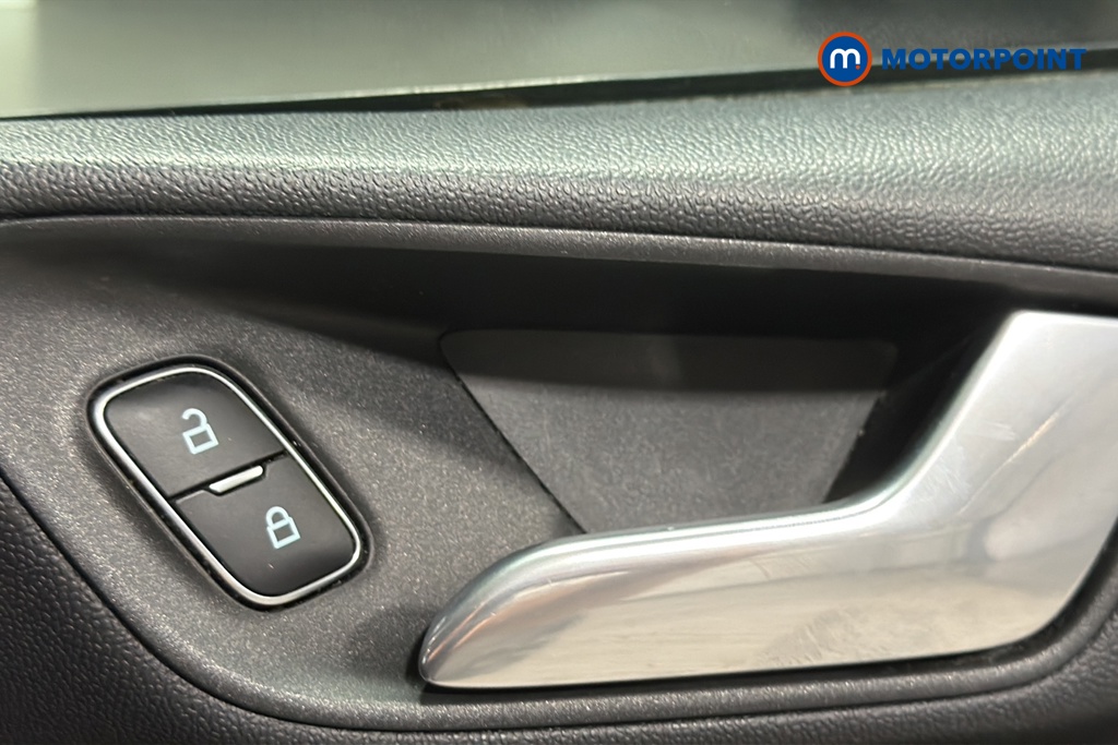 Ford Fiesta Active Manual Petrol Hatchback - Stock Number (1656467) - 994th supplementary image