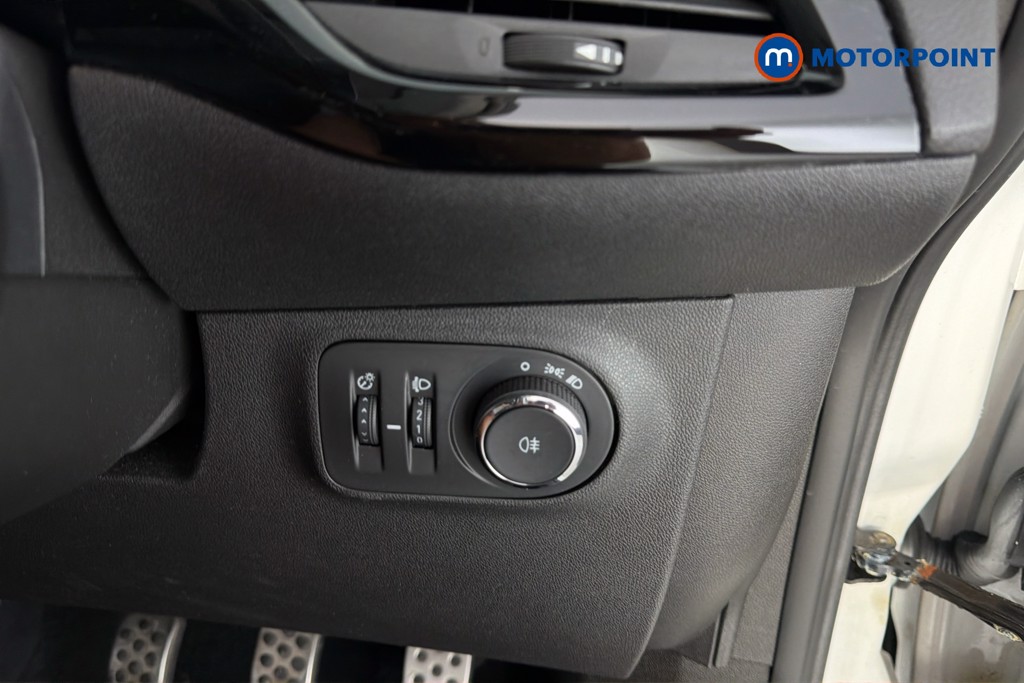 Vauxhall Corsa Sport Manual Petrol Hatchback - Stock Number (1657093) - 18th supplementary image